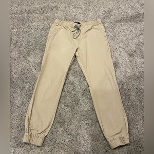 Aeropostale Men’s khaki twill joggers size M